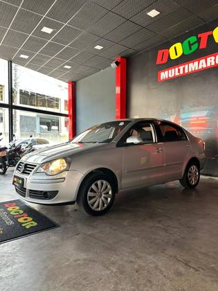 VOLKSWAGEN POLO SEDAN 1.6 MI 8V FLEX 4P MANUAL VOLKSWAGEN POLO SEDAN 1.6 MI 8V FLEX 4P MANUAL